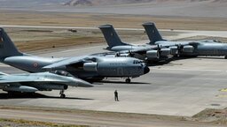 বাংলাদেশের সীমান্তবর্তী ৫টি বিমানঘাঁটি সচল করছে ভারত