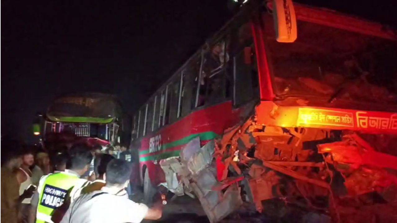 গোপালগঞ্জে দুই বাসের সংঘর্ষে নিহত ২, আহত অন্তত ২৫