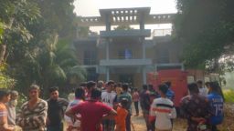 গোপালগঞ্জের মুকসুদপুরে আ. লীগ নেতার বাড়িতে দৃর্বৃত্তেরঅগ্নিসংযোগের অভিযোগ