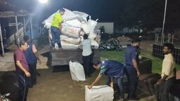 হানিট্র্যাপ কৌশল ভেস্তে দিয়ে কলমাকান্দায় ভারতীয় পণ্যবোঝাই ট্রাক আটক