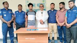 নেত্রকোনার মদনে বিশেষ অভিযানে ৯০০ পিস ইয়াবাসহ মাদক কারবারি আটক