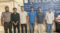 নোয়াখালীতে কিশোর গ্যাংবিরোধী অভিযানে আটক ৪৬