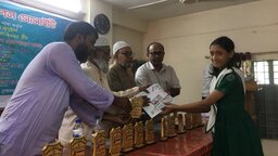 ব্রাহ্মণবাড়িয়ায় কৃতি শিক্ষার্থীদের মাঝে বৃত্তির সনদ ও অর্থ বিতরণ