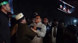 পবিপ্রবিতে শিবিরের বিক্ষোভ মিছিলে ছাত্রদলের বাঁধা, ক্যাম্পাস ঘিরে উত্তেজনা