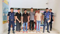 সীমান্ত দিয়ে অনুপ্রবেশ: নারী-শিশুসহ ১১ বাংলাদেশি গ্রেফতার