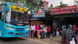 রাজাপুরে ঢাকা-চট্টগ্রামগামী বাসে বাড়তি ভাড়া, ভোগান্তিতে যাত্রীরা