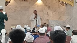 গোপালগঞ্জে বৈরী আবহাওয়ায় মডেল মসজিদে ঈদের জামায়াত অনুষ্ঠিত