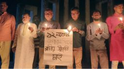 কলাপাড়ায় ৭০ এর ঘূর্ণিঝড়ে নিহতদের স্মরণে মোমবাতি প্রজ্বলন,উপকূল দিবসের দাবী