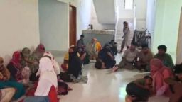 সীমান্তে নারী, পুরুষ ও শিশুসহ ৩২ জন বাংলাদেশিকে পুশ-ইন করল বিএসএফ
