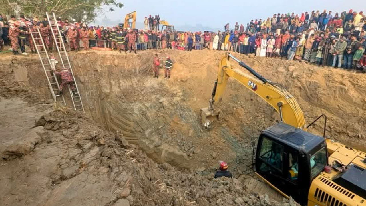 শিশু সাজিদকে উদ্ধারে চলছে শ্বাসরুদ্ধকর অভিযান : গর্তটির গভীরতা ১৫০ থেকে ২০০ ফুট