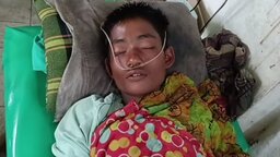 সাগরে ৫ দিন ভেসে থেকে জীবিত উদ্ধার জেলে মোরশেদ