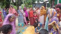 নোয়াখালীতে পিকআপ ভ্যান চাপায় নারীর মৃত্যু