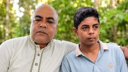 ফেনীতে মর্মান্তিক সড়ক দুর্ঘটনায় বাবা-ছেলের মৃত্যু