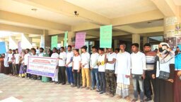 পাথরঘাটায় ডেঙ্গু নিয়ন্ত্রণে জরুরি পদক্ষেপের দাবিতে মানববন্ধন