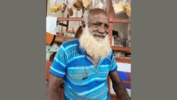 আলেক চাচার পাশে দাঁড়ান — জীবিকা হারিয়ে বিপদে সদা হাস্যোজ্জ্বল মানুষটি