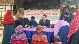 সাতক্ষীরায় উপকূলীয় জনগোষ্ঠীর জীবনমান উন্নয়নে ‘আনন্দ’র ছাগল বিতরণ