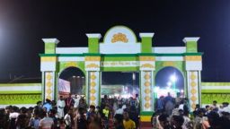বিনোদন প্রেমীদের পদচারণায় মুখরিত  গ্রামীণ কুটিরশিল্প মেলা