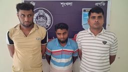 ভুয়া পুলিশ পরিচয়ে ইজিবাইক চুরি, চাকরিচ্যুত সেনা সদস্য ও পুলিশ সহ গ্রেফতার ৩