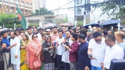 নির্বাচন ভবনের সামনে চলছে এনসিপির বিক্ষোভ সমাবেশ