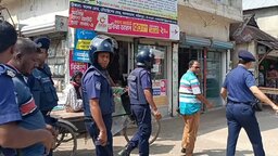 আলফাডাঙ্গায় মানববন্ধন চলাকালে ৪ বিএনপি নেতা গ্রেপ্তার