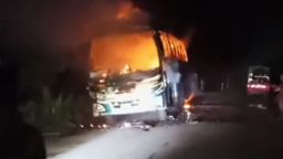 বরগুনায় মধ্যরাতে যাত্রীবাহী বাসে অগ্নিসংযোগ