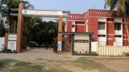 জামিনে বেরিয়ে ‘ধর্ষণ মামলা’ তুলে নিতে বাদীকে হুমকি