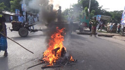 বাগেরহাটে আসন পুনর্বহালের দাবিতে ৪৮ ঘণ্টার হরতাল