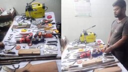 দুর্গম চতরা বিলে অস্ত্র তৈরির কারখানা, আটক- ২