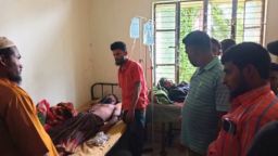 বঙ্গোপসাগরে ভেসে থেকে প্রাণে ফিরলেন ৪ জেলে
