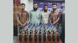 বকশীগঞ্জে ৯০ বোতল ভারতীয় মদসহ দুই মাদক কারবারি গ্রেপ্তার