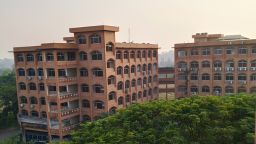 ক্লাস পরিক্ষা বন্ধ করে শিক্ষকদের আন্দোলন,ক্ষোভ ও হতাশায় ববির শিক্ষার্থীরা