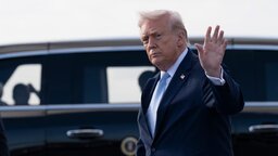 হরমুজ প্রণালী খুলতে ট্রাম্পের ৪৮ ঘণ্টার আল্টিমেটাম