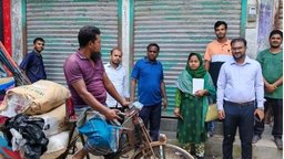 কাঁঠালিয়ায় নিষিদ্ধ পলিথিনবিরোধী অভিযান, ৬৩ কেজি জব্দ