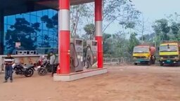 নড়াইলে তেল না পেয়ে পাম্পের ম্যানেজারকে ট্রাকচাপায় হত্যা