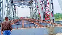 নির্মাণ শুরুর ছয় বছর পর গোমা সেতুতে বসলো স্প্যান
