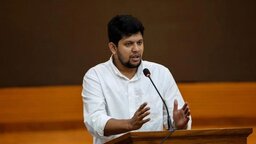 সংঘাতের জন্য সবাই মুখিয়ে আছে : তথ্য উপদেষ্টা