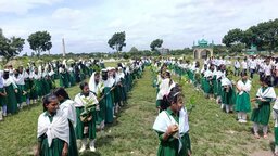 ব্রাহ্মণবাড়িয়ায় শিক্ষার্থীদের হাতে গাছের চারা, তরী বাংলাদেশের বৃক্ষরোপণ