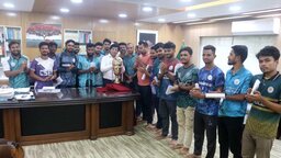 গোবিপ্রবি’তে আন্তঃবিভাগ ফুটবল প্রতিযোগিতার ট্রফি উন্মোচন