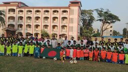 কর্ণফুলীতে কালারপোল ক্রীড়া সংস্থার প্রীতি ফুটবল ম্যাচ অনুষ্ঠিত