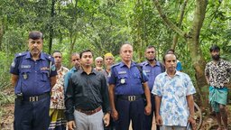 মনোহরদীতে ৫০.৫৭ শতাংশ জমি বাদীকে বুঝিয়ে দিল উপজেলা প্রশাসন