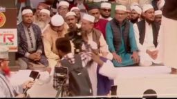 ঝালকাঠি নেছারাবাদে সংবাদ সংগ্রহকালে সাংবাদিকদের হেনস্তা