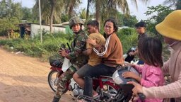 থাইল্যান্ড–কম্বোডিয়া সীমান্তে নতুন উত্তেজনা, সরানো হচ্ছে সীমান্তের শত শত বাসিন্দাকে