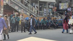 ফার্মগেটে ব্লকেড কর্মসূচি ঘিরে সতর্ক অবস্থানে পুলিশ