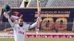 শততম টেস্ট ম্যাচ সেঞ্চুরি দিয়েই রাঙালেন মুশফিকুর রহিম