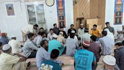 জুলাই গণঅভ্যুত্থানে শহীদদের স্মরণে বাকেরগঞ্জে ছাত্রদলের মিলাদ ও দোয়া