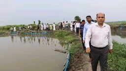 টুঙ্গিপাড়ায় খাল খনন প্রকল্প পরিদর্শনে জেলা প্রশাসক