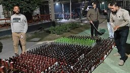 বকশীগঞ্জে ট্রাকভর্তি ১৩শ বোতল মদসহ আটক ৩