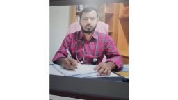 চিকিৎসার পাশাপাশি শিক্ষা ও মানবসেবায় আলোকিত ‘গরিবের ডাক্তার’ শিশু চিকিৎসক