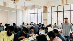 ঈদেও ক্যাম্পাস ছাড়েননি বিসিএস পরীক্ষার্থীরা, আনন্দ ভাগাভাগি করল বাকৃবি ছাত্রদল