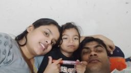 ঝালকাঠিতে পরকীয়ার জেরে স্ত্রীকে হত্যার অভিযোগ, মরদেহ রেখে পলাতক স্বামী